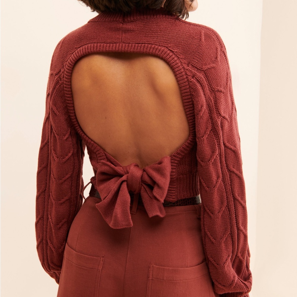 Sage Cable Knit Cropped Sweater with open back - Burgundy